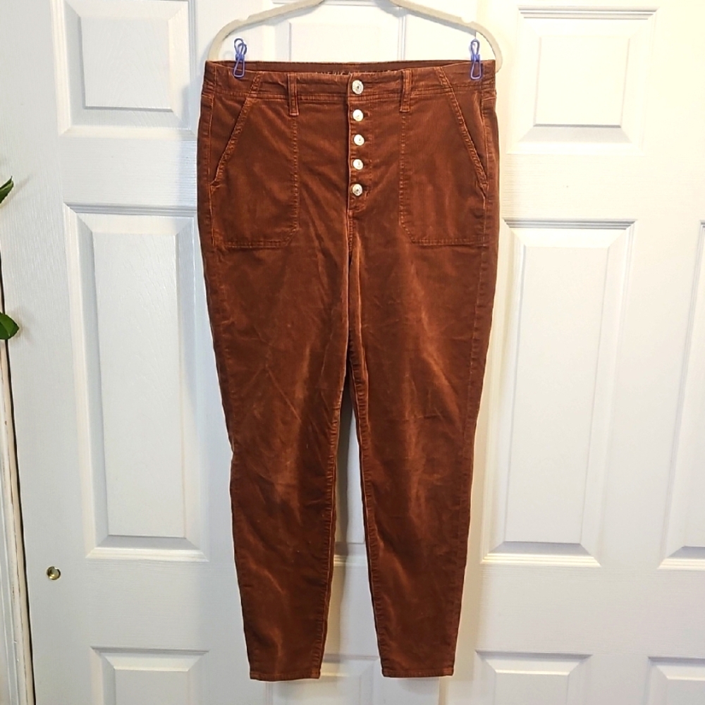 American Eagle Outfitters Corduroy Curvy Hi Rise Jegging
